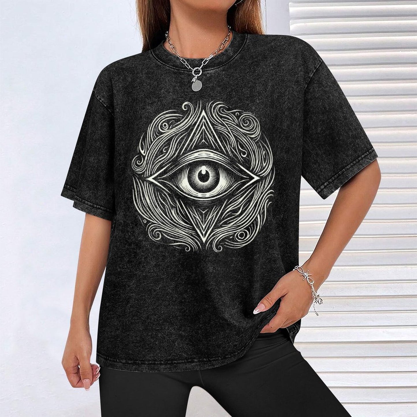 All-Seeing Eye Vintage Graphic T-Shirt – Mystical Gothic Streetwear